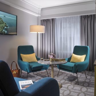 One Bedroom Suite Dublin Living Room